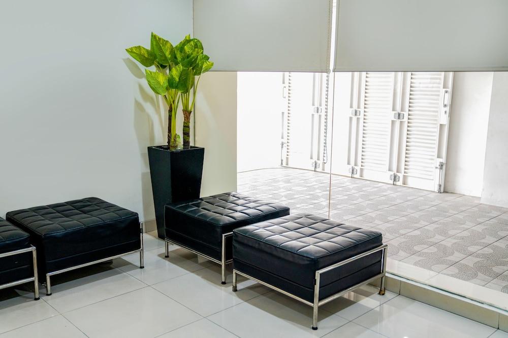 ג'קרטה Legreen Suite Gatot Subroto מראה חיצוני תמונה